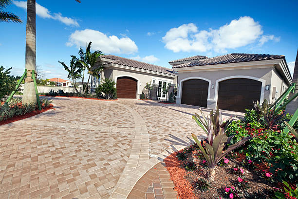 Best Residential Driveway Paver Services  in Hallandale Beach, FL